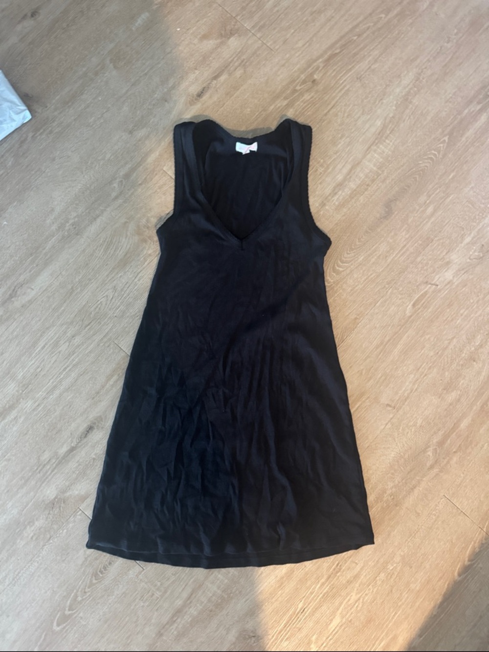 Black Sleeveless V-Neck Shift Dress
